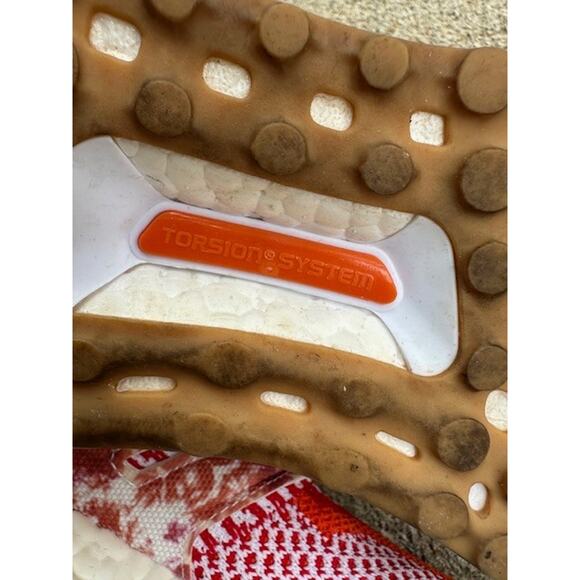 Adidas UltraBoost 5.0 DNA Cloud White Red Women's Size 9.5 Running Shoes GY3190 - Picture 4 of 9